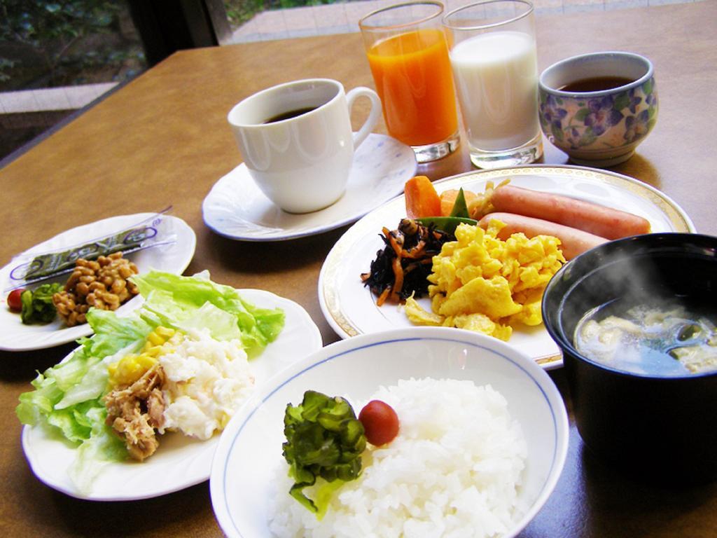 โรงแรมสึบาเมะ ฮิลล์ Tsubame ภายนอก รูปภาพ